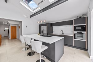 Kitchen- click for photo gallery